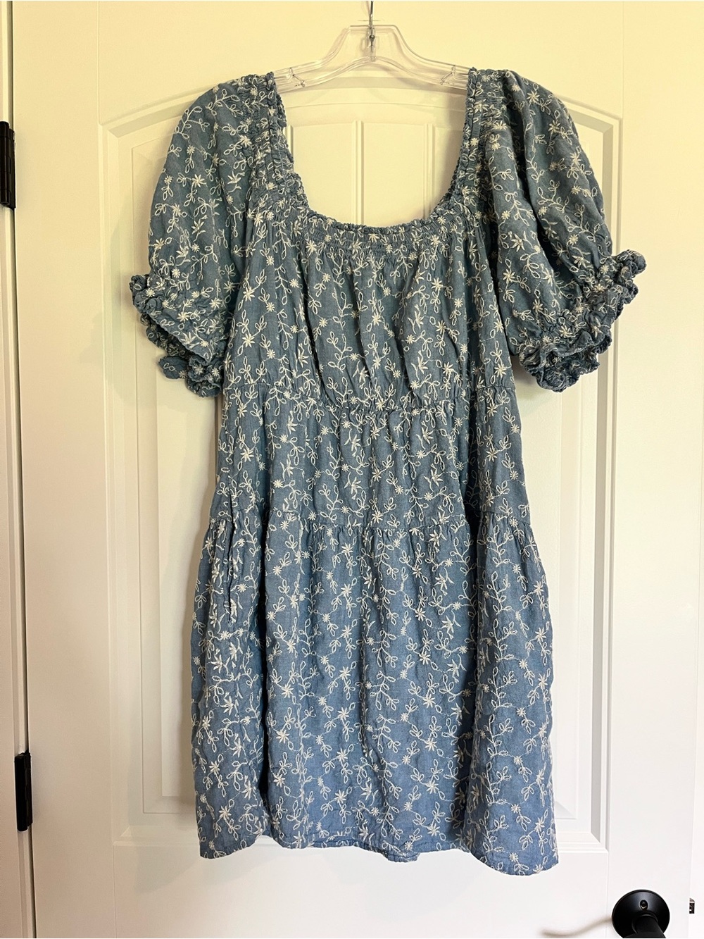 Old Navy Light Blue Floral Embroidered Puff-Sleeve Dress